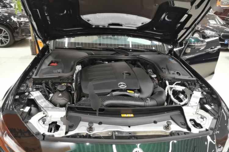 Used Mercedes-Benz CLS 2023 Facelifted CLS 300 Luxury Model Engine Bay
