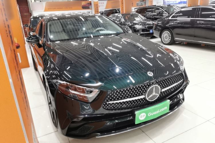 Used Mercedes-Benz CLS 2023 Facelifted CLS 300 Luxury Model Front Right 45 Deg