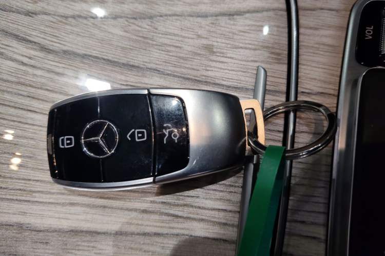 Used Mercedes-Benz CLS 2023 CLS 300 Luxury Model Interior 1