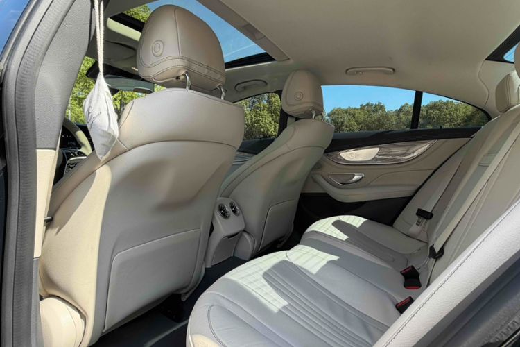 Used Mercedes-Benz CLS 2023 CLS 300 Luxury Model Interior 2
