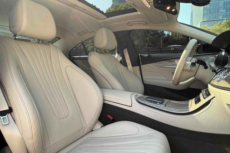 Used Mercedes-Benz CLS 2023 CLS 300 Luxury Model Right Front Seat