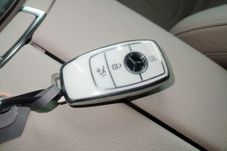Used Mercedes-Benz CLS 2023 CLS 300 Sporty Edition Vehicle Key