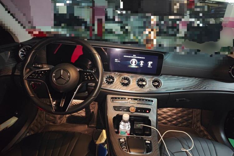 Used Mercedes-Benz CLS 2023 CLS 300 Sporty Edition Center Console