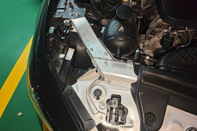 Used Mercedes-Benz CLS 2023 CLS 300 Sporty Edition Engine Bay Right