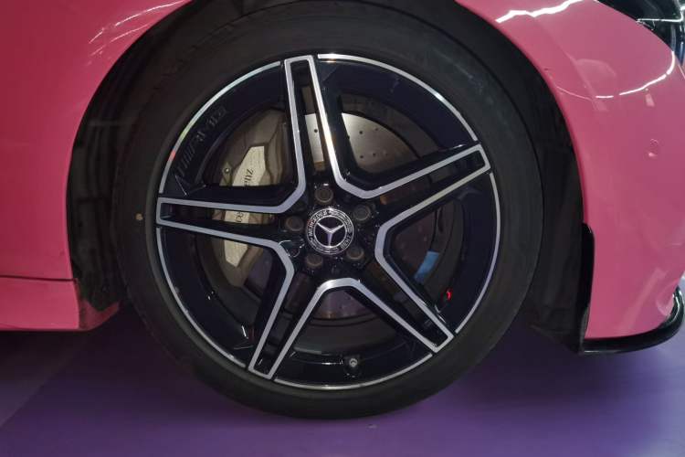 Used Mercedes-Benz CLS 2023 CLS 300 Sporty Edition Right Front Wheel Hub