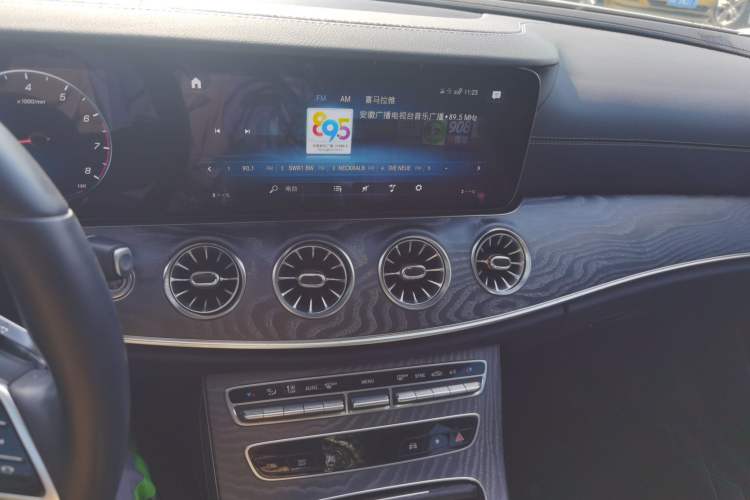 Used Mercedes-Benz CLS 2023 Refreshed CLS 300 Dynamic Edition Audio And AC Panel