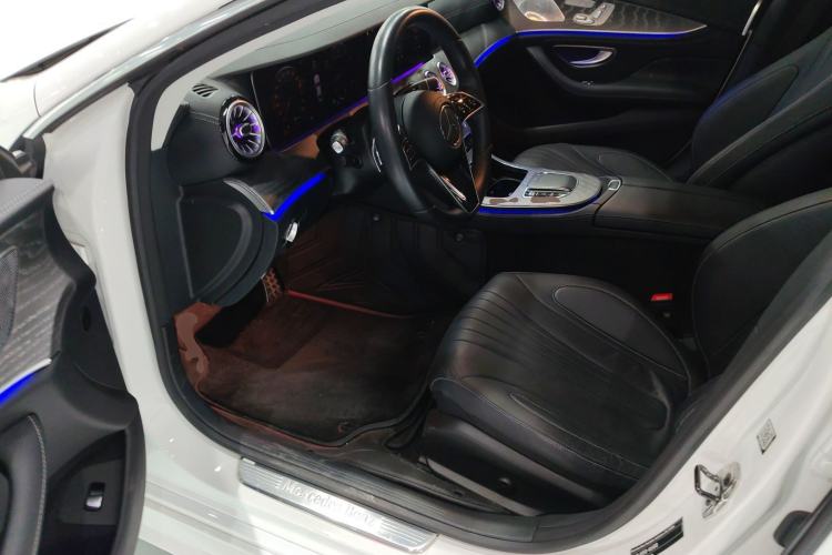 Used Mercedes-Benz CLS 2023 Refreshed CLS 300 Dynamic Edition Driver Seat