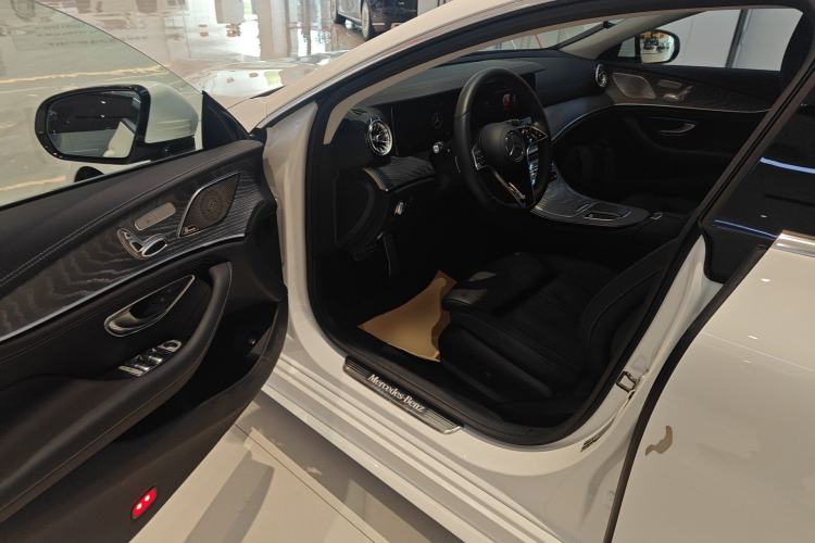 Used Mercedes-Benz CLS 2023-Year Restyled CLS 260 Driver Seat