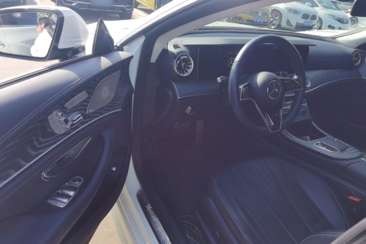 Used Mercedes-Benz CLS 2023 Refreshed CLS 300 Dynamic Edition Driver Seat