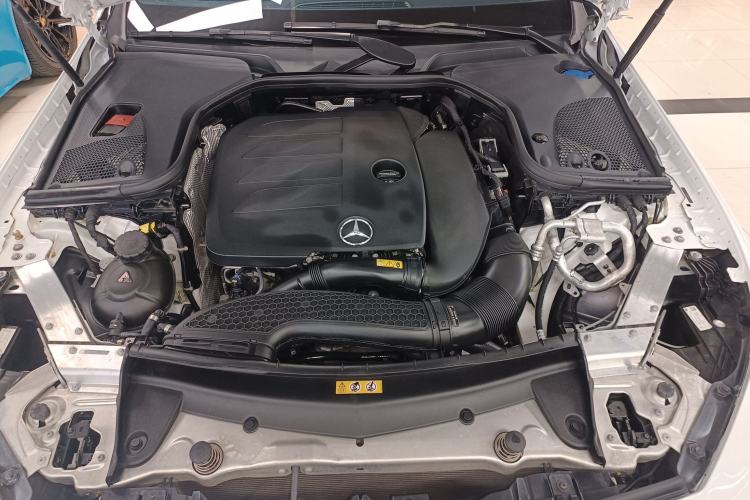Used Mercedes-Benz CLS 2023-Year Restyled CLS 260 Engine Bay
