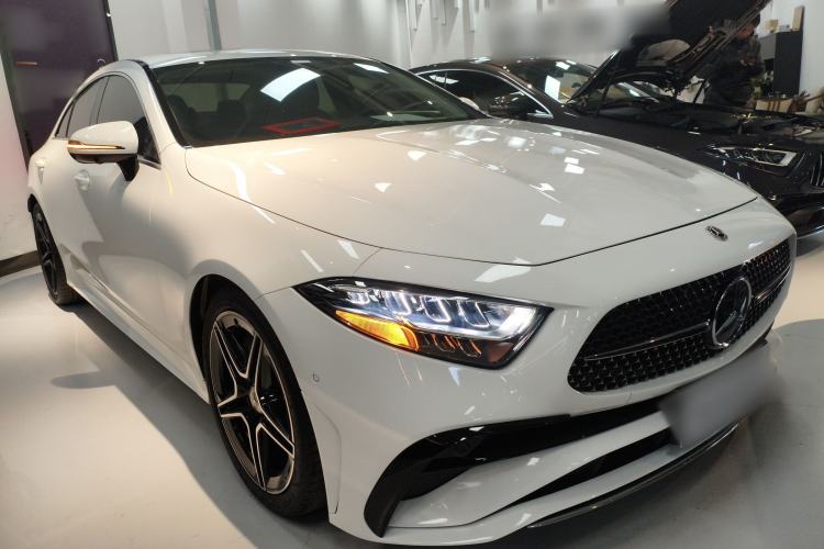 Used Mercedes-Benz CLS 2023 Refreshed CLS 300 Dynamic Edition Front Right 45 Deg