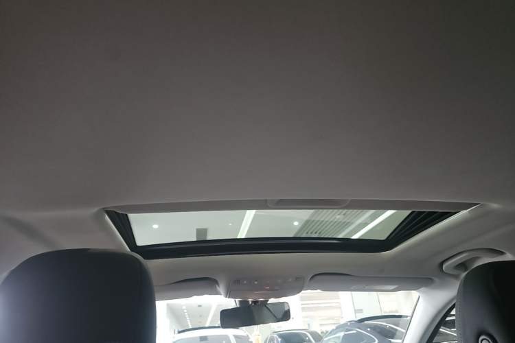Used Mercedes-Benz CLS 2023-Year Restyled CLS 260 Headliner