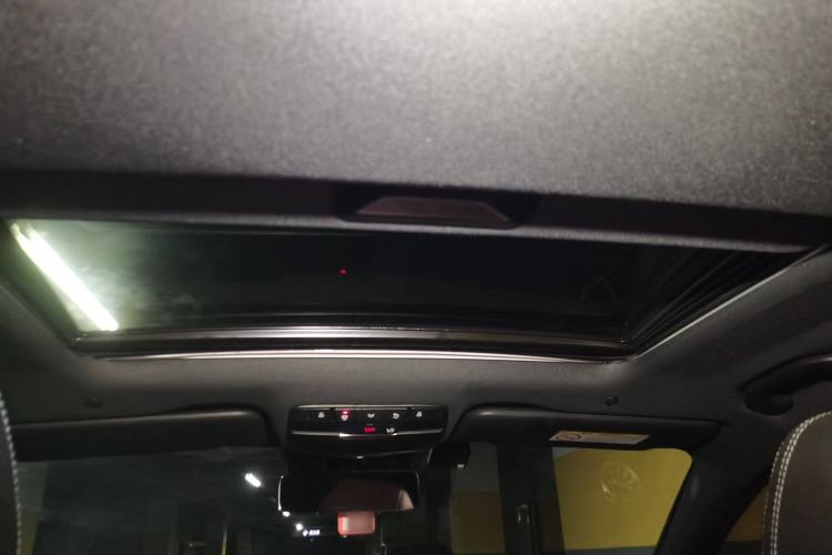 Used Mercedes-Benz CLS 2023 Facelifted CLS 300 Luxury Model Headliner