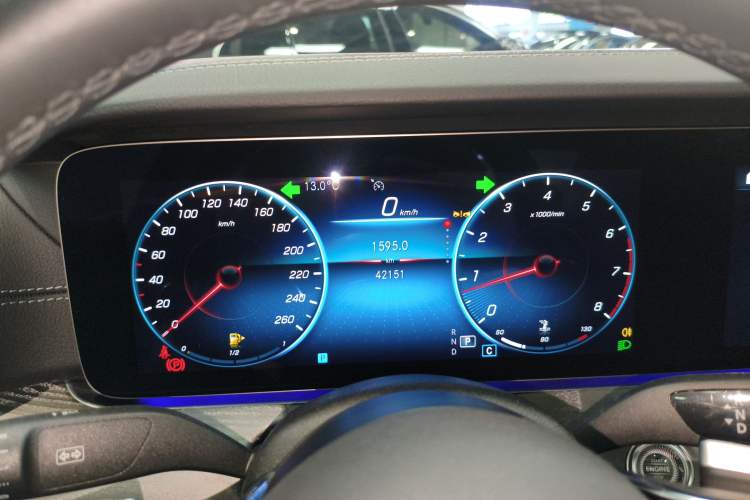Used Mercedes-Benz CLS 2023 Refreshed CLS 300 Dynamic Edition Instrument Cluster