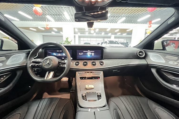 Used Mercedes-Benz CLS 2023 CLS 300 Luxury Model Interior 1