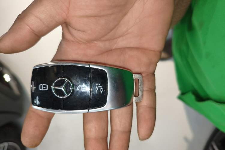 Used Mercedes-Benz CLS 2023 Refreshed CLS 300 Dynamic Edition Interior 1