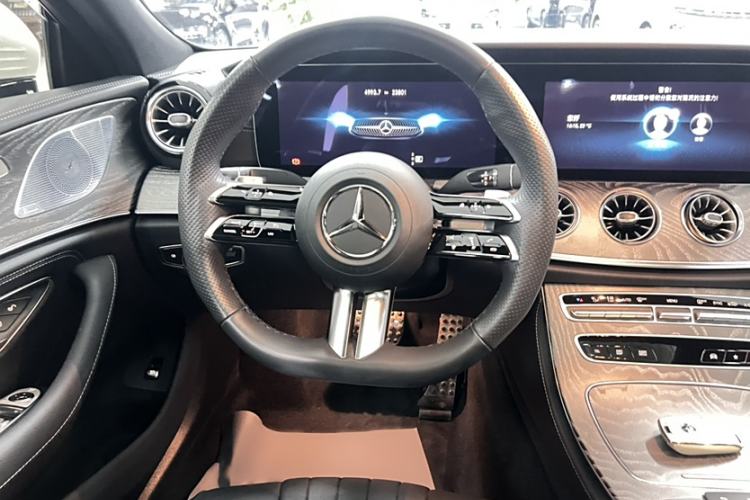 Used Mercedes-Benz CLS 2023 CLS 300 Luxury Model Interior 2