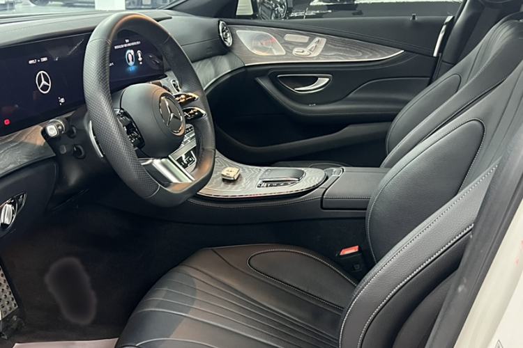 Used Mercedes-Benz CLS 2023 CLS 300 Luxury Model Interior 5