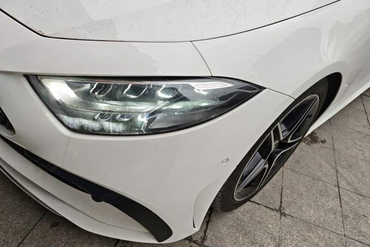 Used Mercedes-Benz CLS 2023 CLS 300 Luxury Model Left Front Headlight