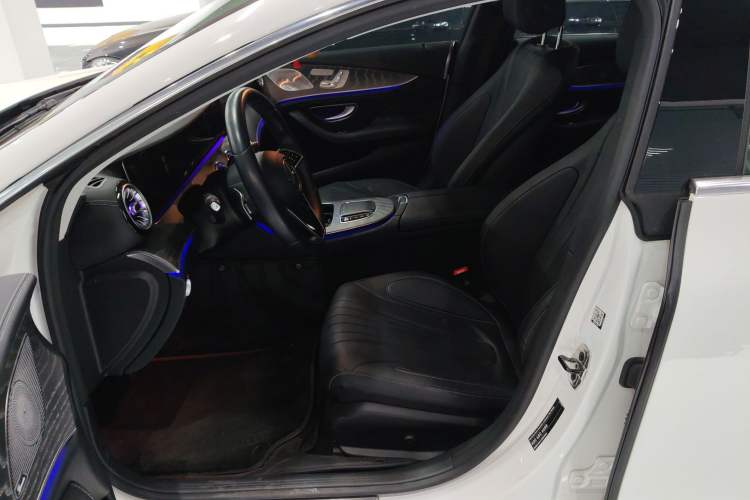 Used Mercedes-Benz CLS 2023 Refreshed CLS 300 Dynamic Edition Left Front Seat