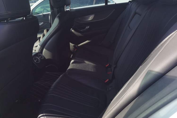 Used Mercedes-Benz CLS 2023 Refreshed CLS 300 Dynamic Edition Left Rear Seat