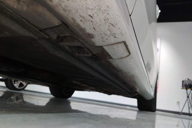 Used Mercedes-Benz CLS 2023 Refreshed CLS 300 Dynamic Edition Left Side Sill