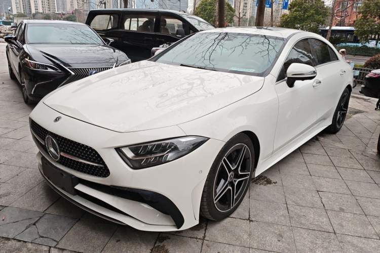 Used Mercedes-Benz CLS 2023 CLS 300 Luxury Model Guazi used car, China used car export, Used car for sale, Used Mercedes-Benz cars, Cheapest cars for sale