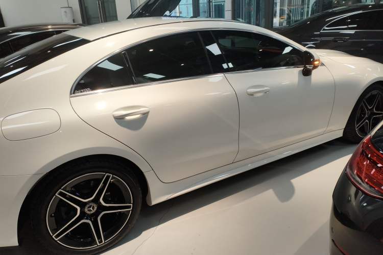 Used Mercedes-Benz CLS 2023 Refreshed CLS 300 Dynamic Edition Rear Right 45 Deg