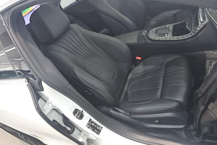 Used Mercedes-Benz CLS 2023-Year Restyled CLS 260 Right Front Seat
