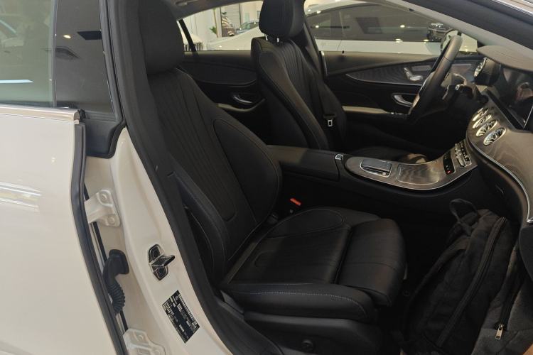 Used Mercedes-Benz CLS 2023-Year Restyled CLS 260 Right Front Seat