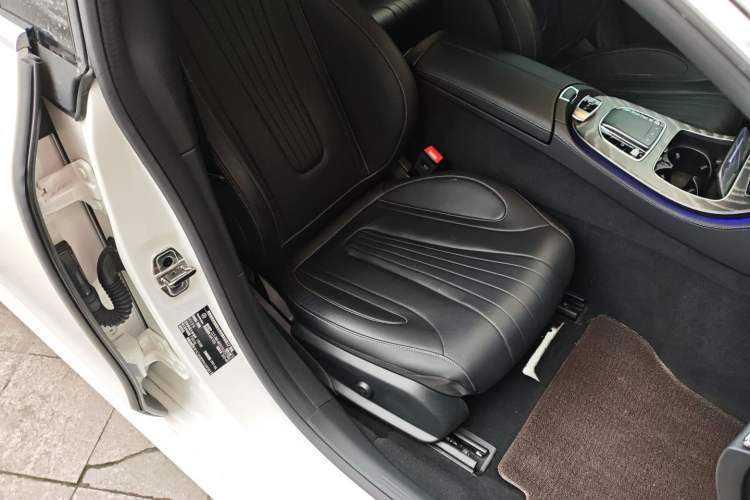 Used Mercedes-Benz CLS 2023 CLS 300 Luxury Model Right Front Seat