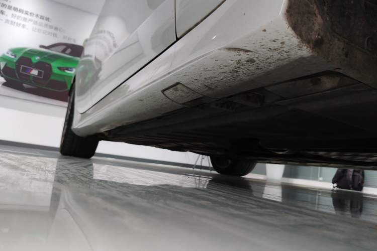 Used Mercedes-Benz CLS 2023 Refreshed CLS 300 Dynamic Edition Right Side Sill