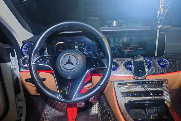 Used Mercedes-Benz CLS 2023 Refreshed CLS 300 Dynamic Edition Steering Wheel