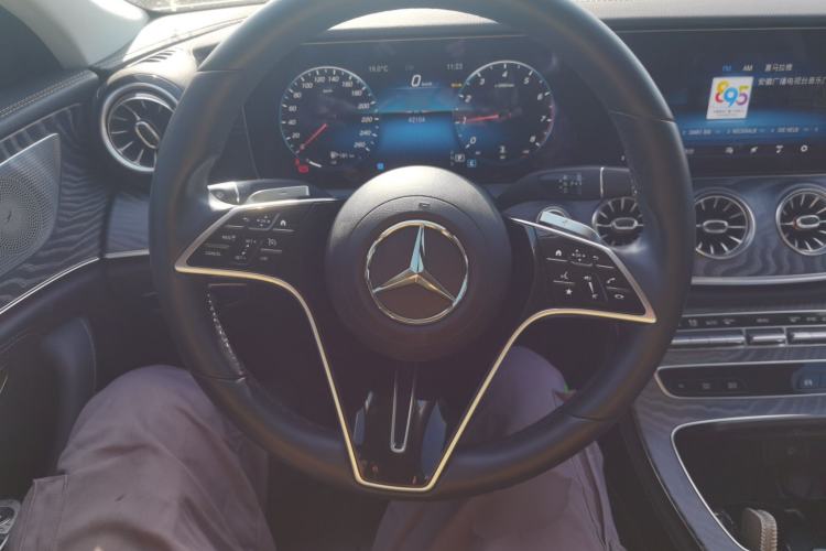 Used Mercedes-Benz CLS 2023 Refreshed CLS 300 Dynamic Edition Steering Wheel