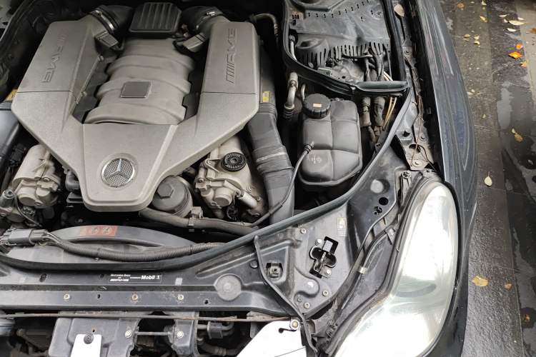 Used Mercedes-Benz CLS AMG 2008 AMG CLS 63 Engine Bay Left