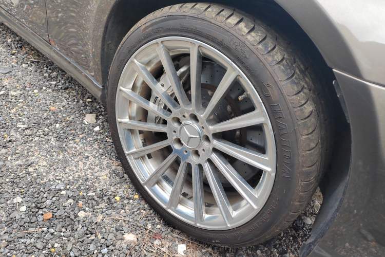 Used Mercedes-Benz CLS AMG 2008 AMG CLS 63 Right Front Wheel Hub