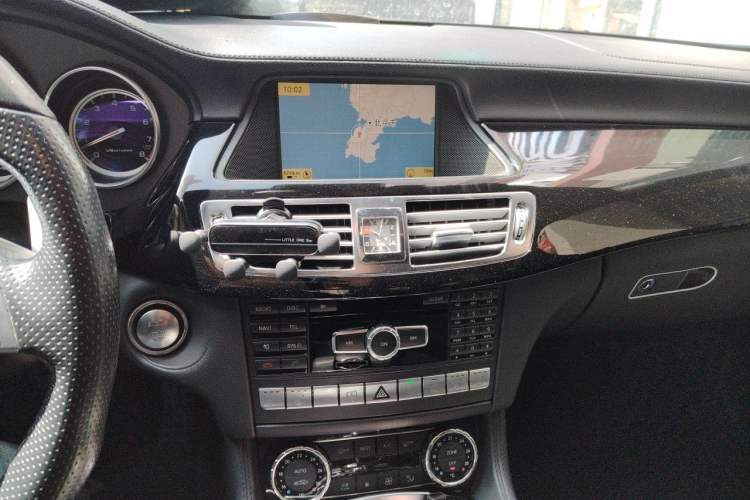 Used Mercedes-Benz CLS AMG 2012 AMG CLS 63 Audio And AC Panel