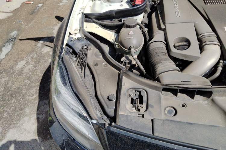Used Mercedes-Benz CLS AMG 2012 AMG CLS 63 Engine Bay Right