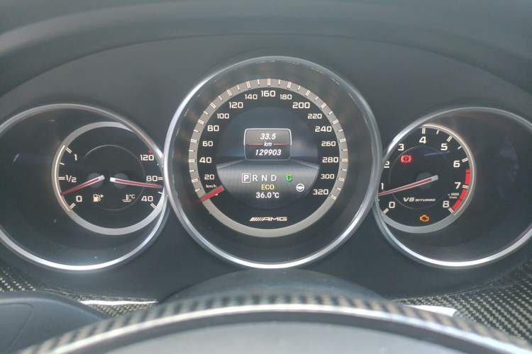 Used Mercedes-Benz CLS AMG 2015 AMG CLS 63 4MATIC Odometer Close Up