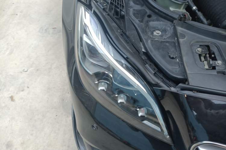 Used Mercedes-Benz CLS AMG 2015 AMG CLS 63 4MATIC Right Front Headlight