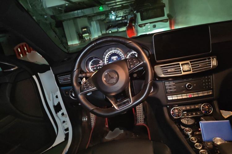 Used Mercedes-Benz CLS AMG 2015 AMG CLS 63 4MATIC Steering Wheel