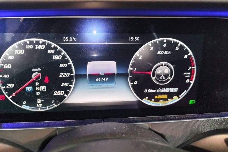 Used Mercedes-Benz E-Class 2016 E 200 L Sport Edition Odometer Close Up