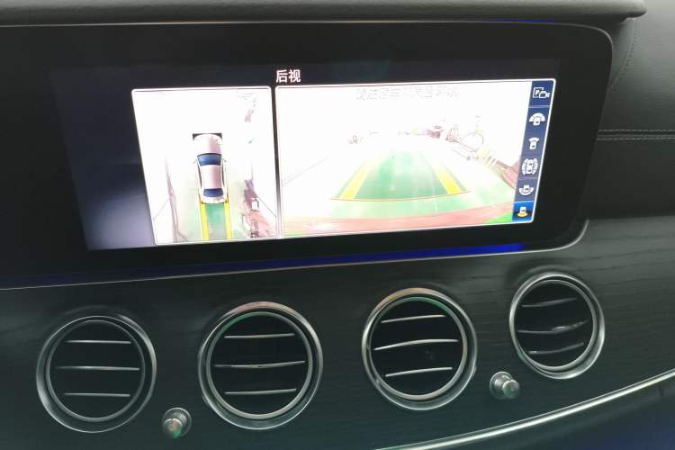 Used Mercedes-Benz E-Class 2019 Restyled E 300 L Sport Luxury Edition Audio And AC Panel