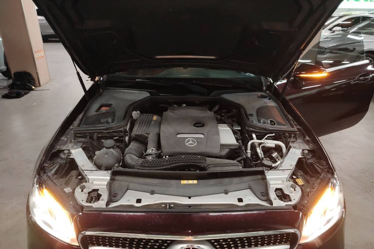 Used Mercedes-Benz E-Class 2019 E 200 Coupe Engine Bay