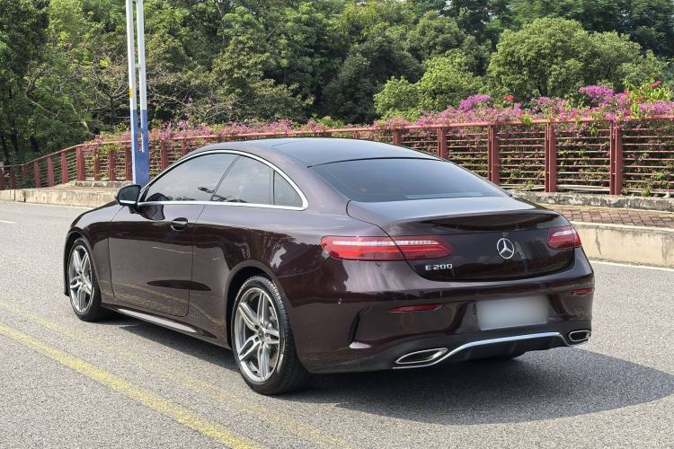 Used Mercedes-Benz E-Class 2019 E 200 Coupe Exterior 4