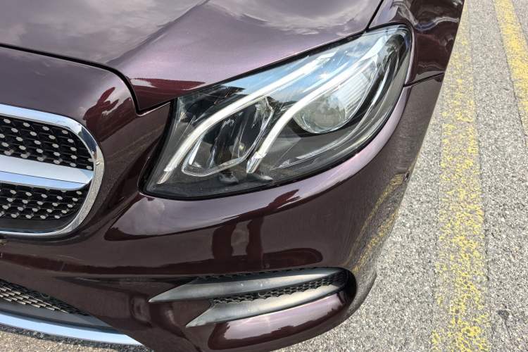 Used Mercedes-Benz E-Class 2019 E 200 Coupe Exterior 6