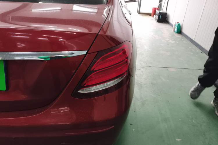 Used Mercedes-Benz E-Class 2019 Restyled E 300 L Sport Luxury Edition Exterior 6