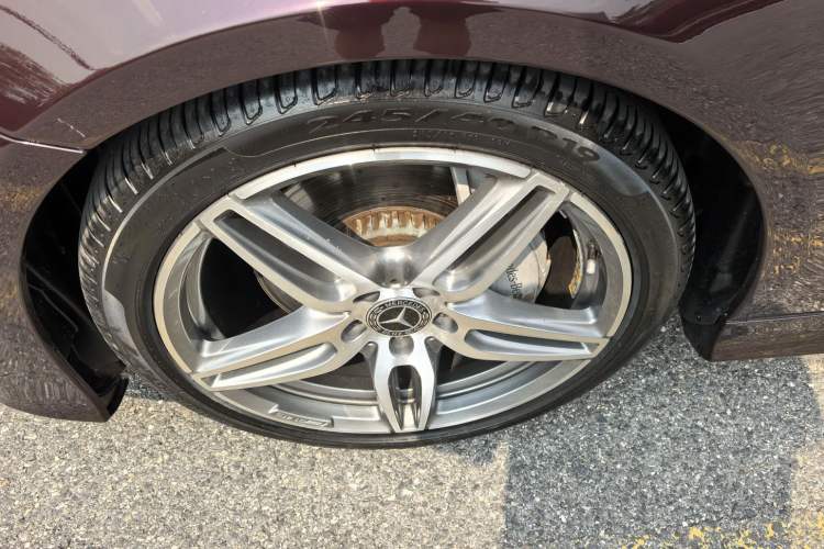 Used Mercedes-Benz E-Class 2019 E 200 Coupe Exterior 7