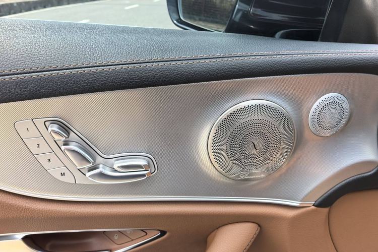 Used Mercedes-Benz E-Class 2019 E 200 Coupe Interior 4