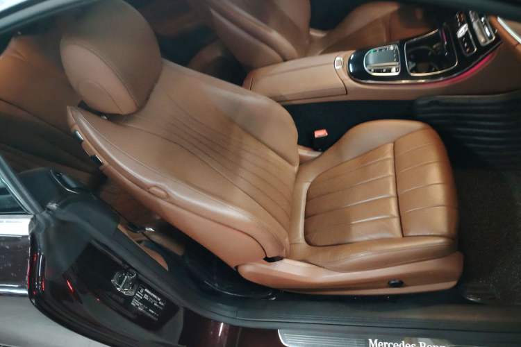Used Mercedes-Benz E-Class 2019 E 200 Coupe Right Front Seat
